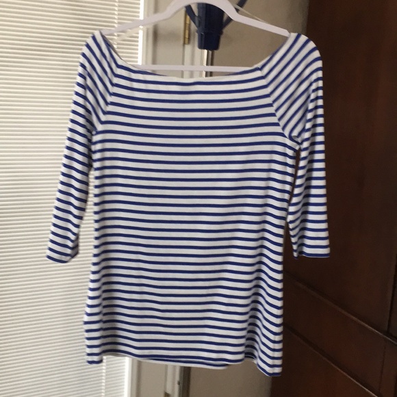 Blue and White 3/4 Sleeve T-shi… - Picture 2 of 4